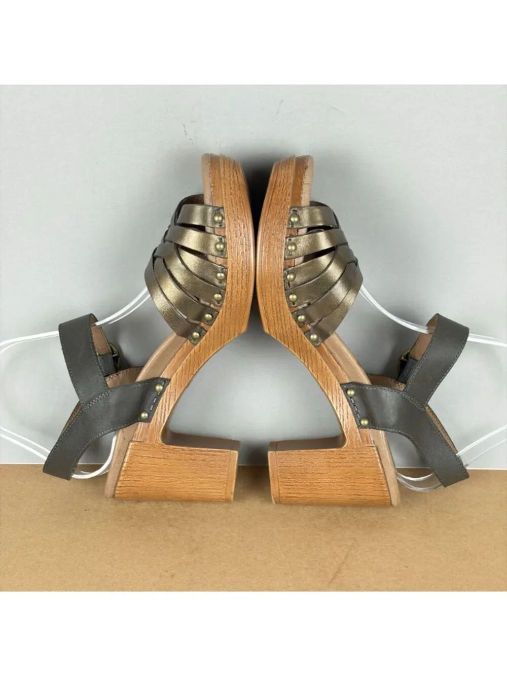 Dansko Dawson Heeled Sandals Womens 9 EU 39 Metallic Old Gold Ankle Strap